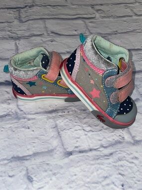 See Kai Run Kya High Top Sneakers. Size 4